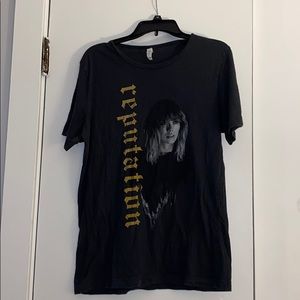 Taylor Swift reputation Stadium Tour Tee